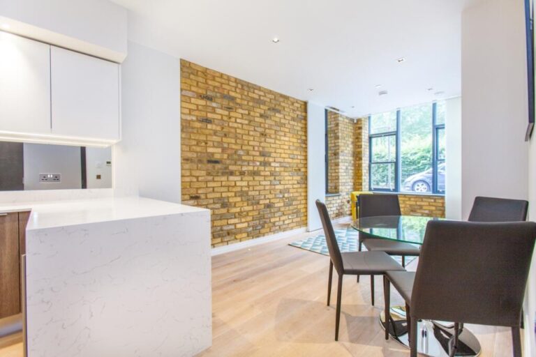 Embassy Works, Vauxhall – 1-bedroom apartment — photo 2