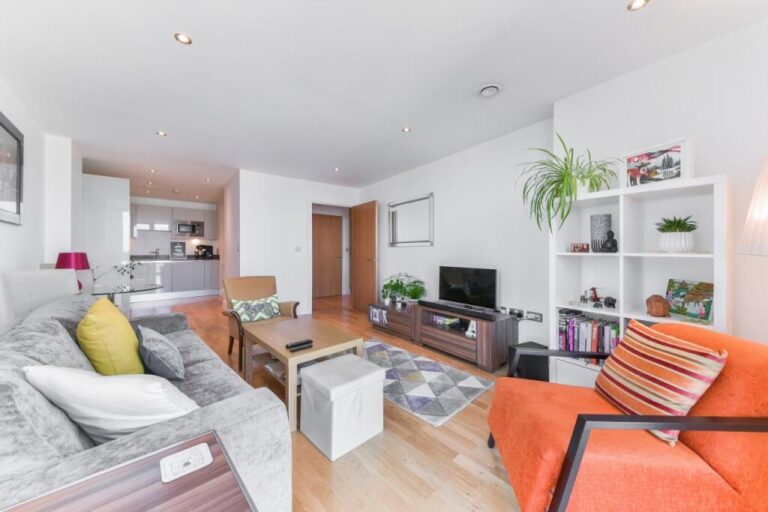 The Crescent, Deptford – 1-bedroom apartment — photo 2