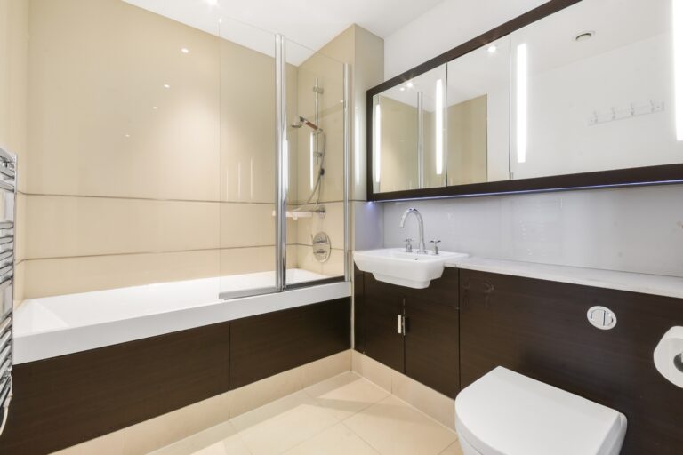 Spinnaker House, Battersea Reach, Wandsworth – 1-bedroom apartment — photo 7