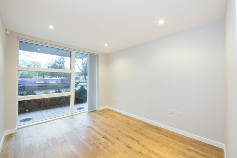 Waterfront Apartments, Maida Vale – 2-bedroom apartment — photo 6
