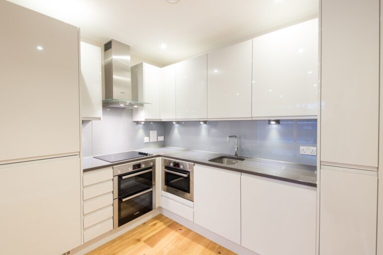 Waterfront Apartments, Maida Vale – 2-bedroom apartment — photo 4