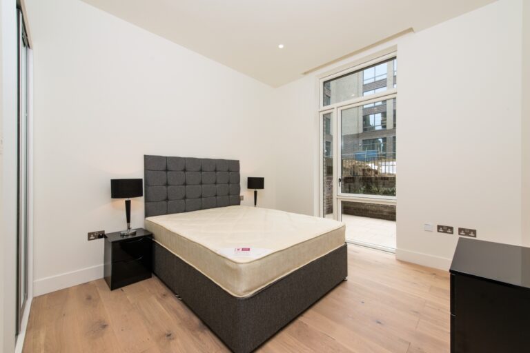 Atrium Apartments, Ladbroke Grove – 1-bedroom apartment — photo 3