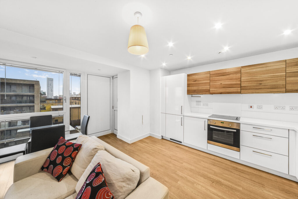 Marner Point, Bromley-by-Bow – 1-bedroom apartment — photo 3