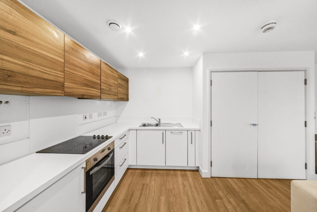 Marner Point, Bromley-by-Bow – 1-bedroom apartment — photo 5