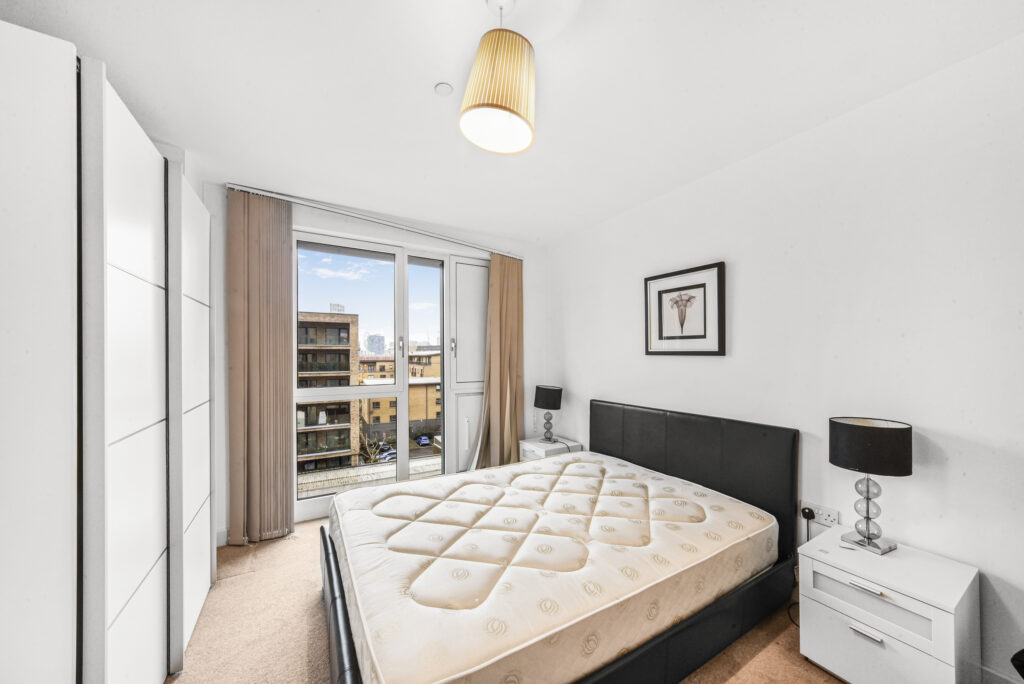 Marner Point, Bromley-by-Bow – 1-bedroom apartment — photo 8