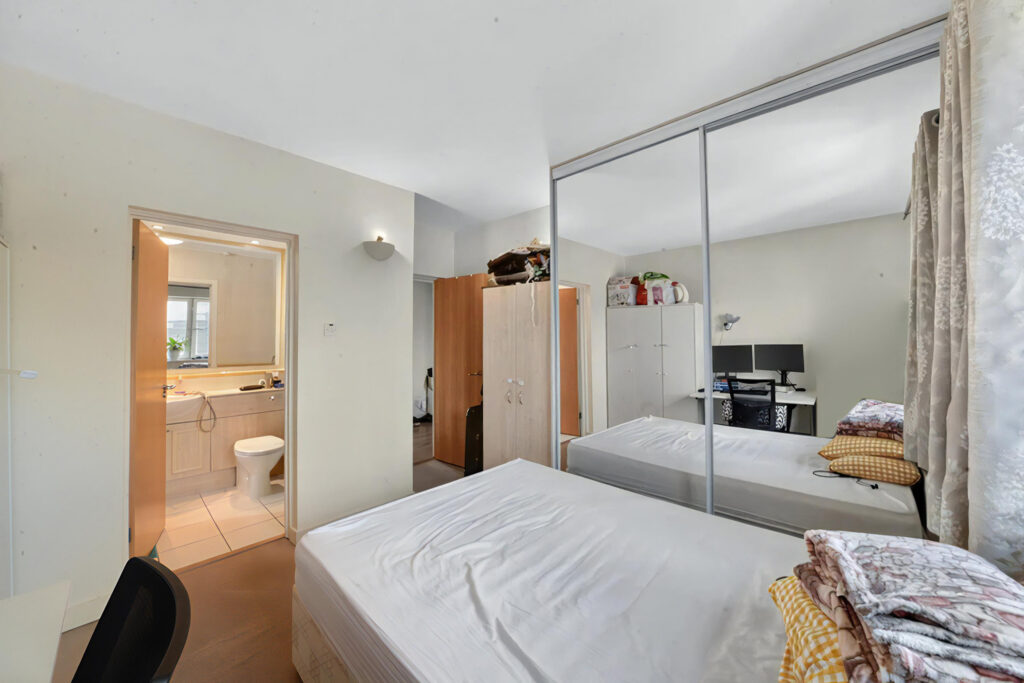 Jetty Court, Isle of Dogs – 2-bedroom apartment — photo 17