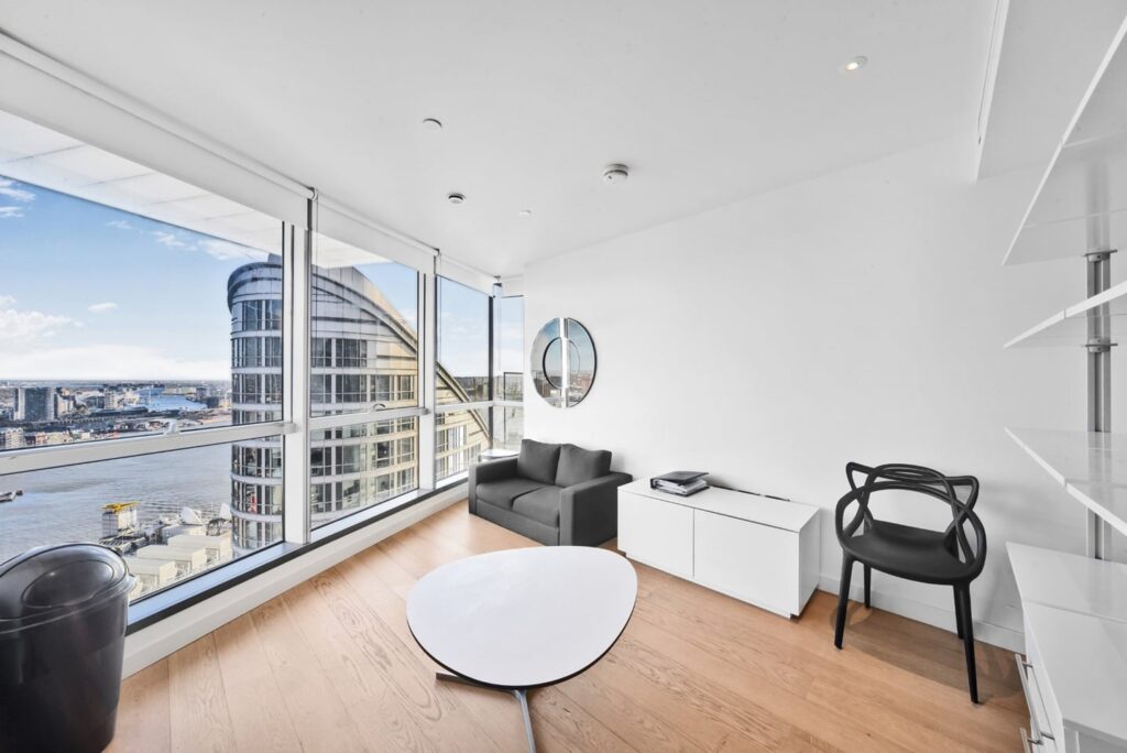 Charrington Tower, Canary Wharf｜单间公寓 — 照片 1