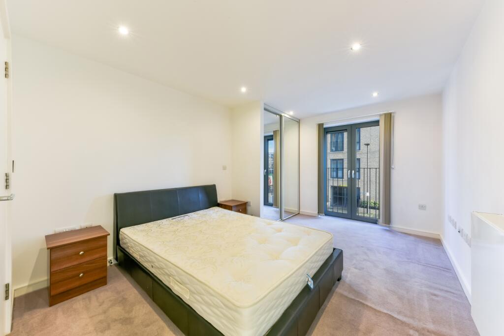 Hamilton Building, Oval Quarter – 2-bedroom apartment — photo 3