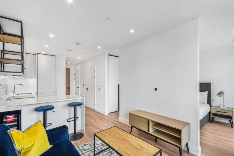Lavey House, Grand Union, Wembley – studio apartment — photo 2