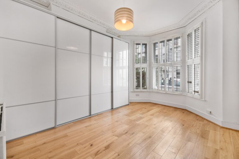 Mayflower Road, Clapham – 2-bedroom apartment — photo 9