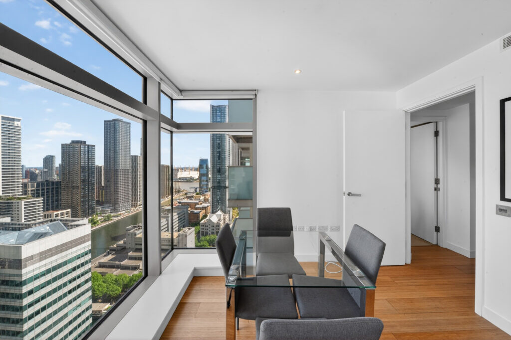 Pan Peninsula, Canary Wharf – 2-bedroom apartment — photo 4