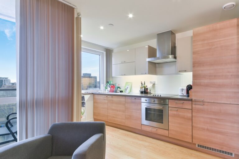 Panoramic Tower, Poplar – 1-bedroom apartment — photo 6
