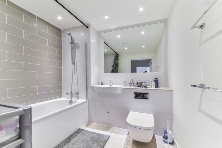 Panoramic Tower, Poplar – 1-bedroom apartment — photo 8
