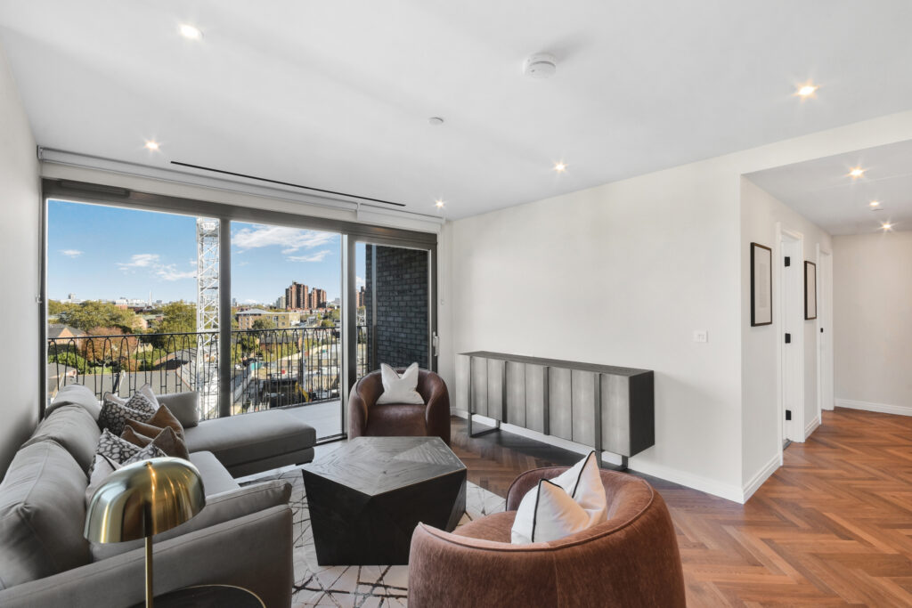 Saxon House, King’s Road Park, Fulham – 2-bedroom apartment — photo 4