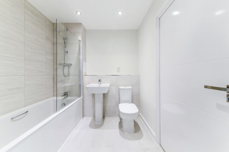 Viscount House, Park Royal – 1-bedroom apartment — photo 9